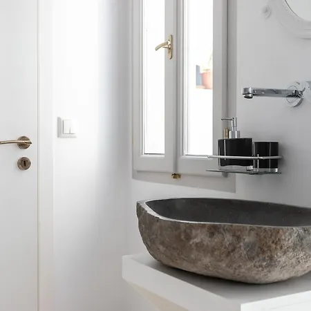 Aniko Chora * Mykonos Town