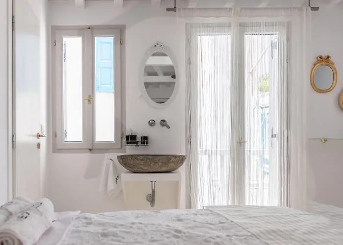 Aniko Chora 度假居 *