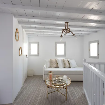 Aniko Chora * Mykonos Town